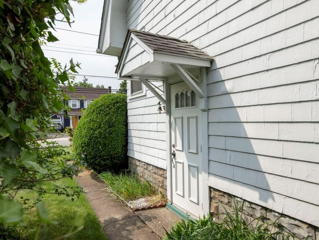 Doorway to property | Image 10