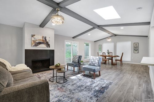 3507 Igo St, San Antonio, TX, 78230-2402 | Card Image