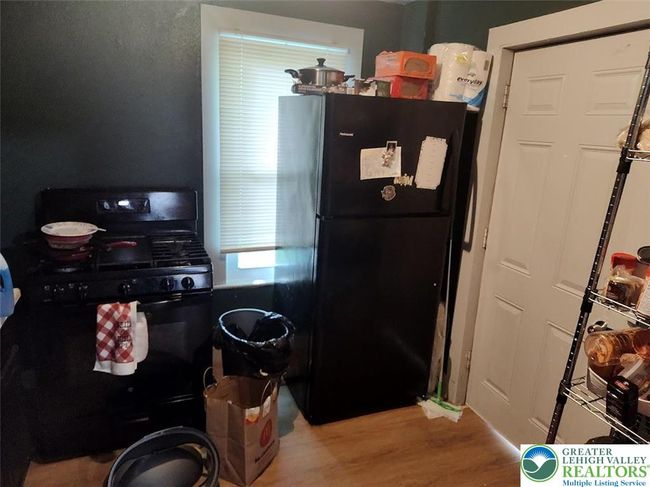 38 S Raspberry St, Townhouse with 2 bedrooms, 1 bathrooms and null parking in EASTON PA | Image 4