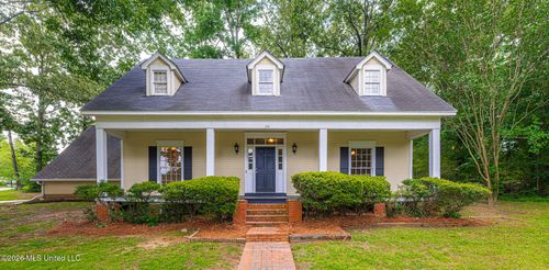 110 Bayleaf Ln, Madison, MS, 39110-9748 | Card Image