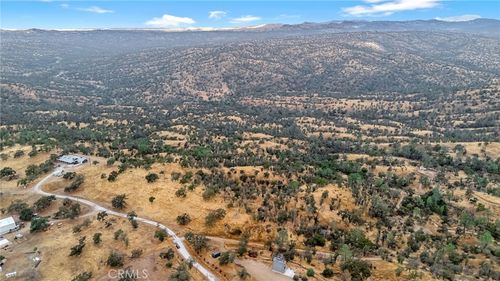 37449 Misty Ridge Rd, Raymond, CA, 93653 | Card Image