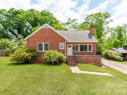 113 Falls St, Morganton, NC, 28655-4315 | Card Image