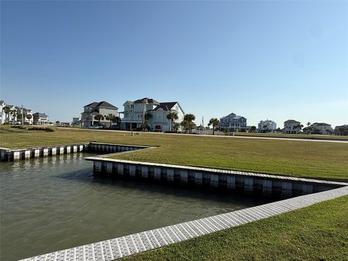 2 Fleming, Hitchcock, TX, 77563-3680 | Card Image