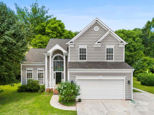 13832 Queenswater Ln, Charlotte, NC, 28273-7704 | Card Image