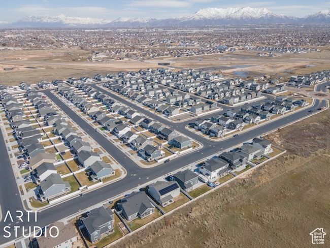 Birds eye view of property featuring a residential view and a mountain view | Image 58