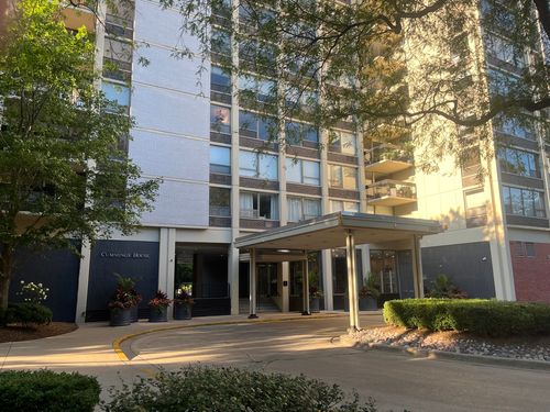 apt-201-1360 Sandburg Ter, Chicago, IL, 60610-7942 | Card Image