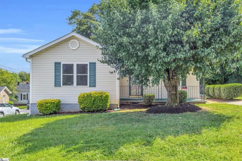 101 New Hope St, Greenville, SC, 29611-6412 | Card Image