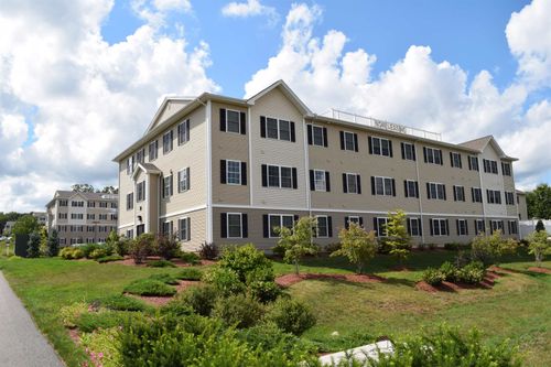 apt-106-50 Sentinel Ct, Manchester, NH, 03103-4582 | Card Image