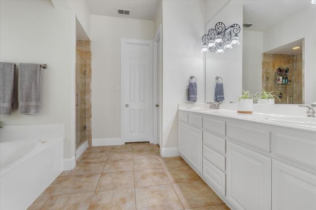 11562 Avondale Dr, House other with 3 bedrooms, 3 bathrooms and null parking in Frisco TX | Image 17
