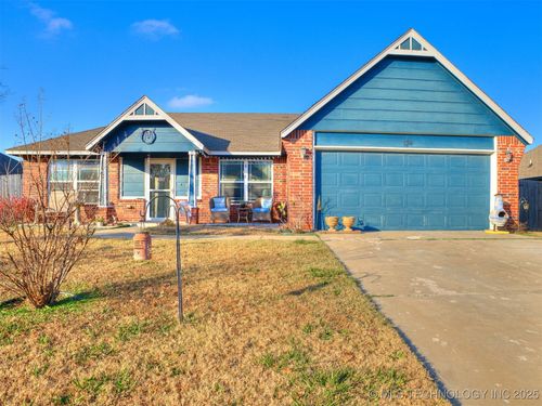 134 Dp Newman Cir, Kiefer, OK, 74041-3006 | Card Image