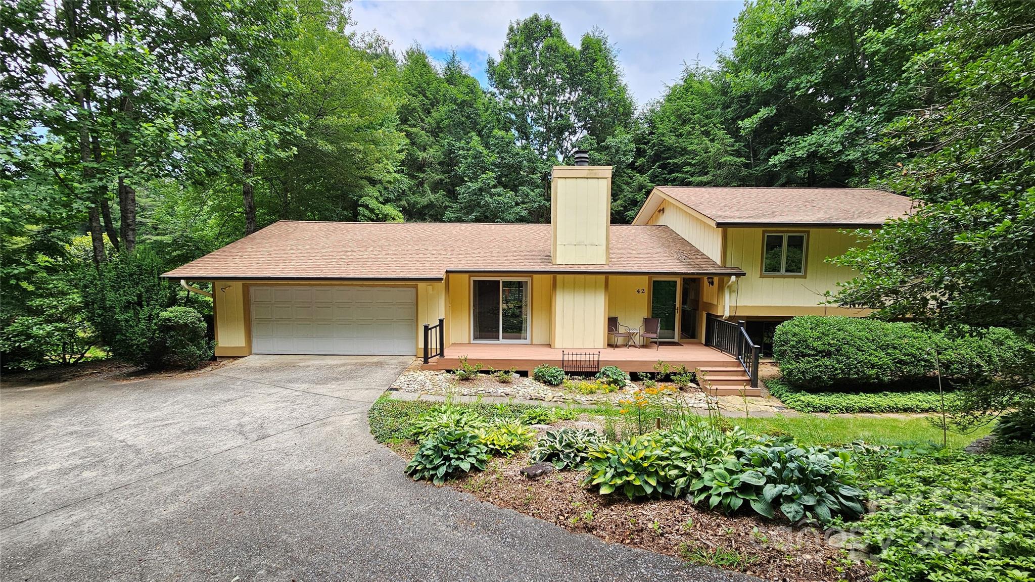Dogwood Hills Dr, Brevard, NC 28712