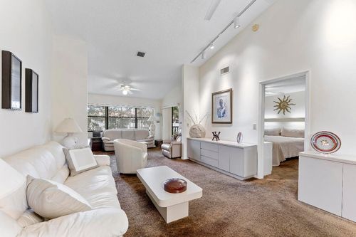 206-4900 Lucerne Lakes Blvd W, Lake Worth, FL, 33467-8816 | Card Image