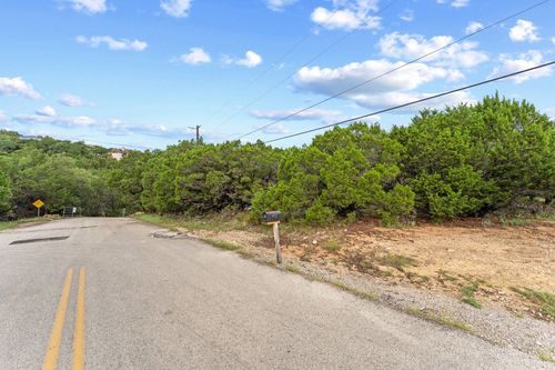 4602 Thunderbird, Lago Vista, TX, 78645-2194 | Card Image