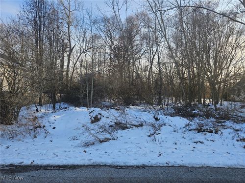 4058 Bayberry Knoll Ln, Ravenna, OH, 44266-9086 | Card Image
