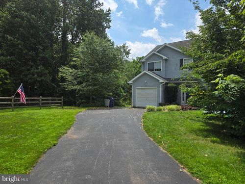 506 Thomas Cir, Coatesville, PA, 19320-5934 | Card Image