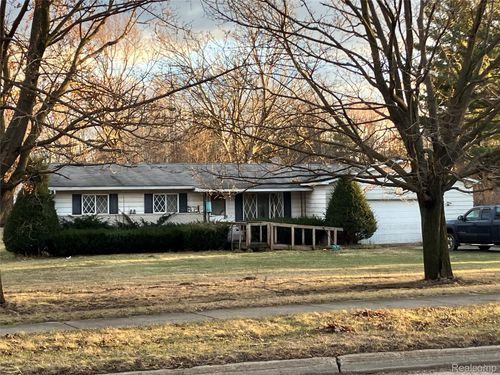 4342 E Court St, Burton, MI, 48509-1808 | Card Image