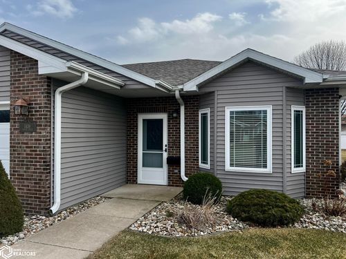 1439 Pawnee Dr, Burlington, IA, 52601-3303 | Card Image