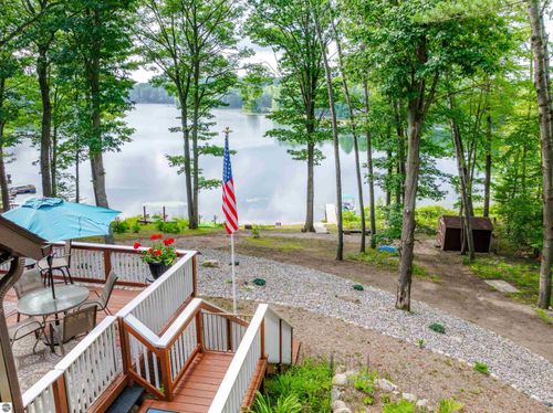 2480 Chandler Road, Traverse City, MI, 49696 | Card Image