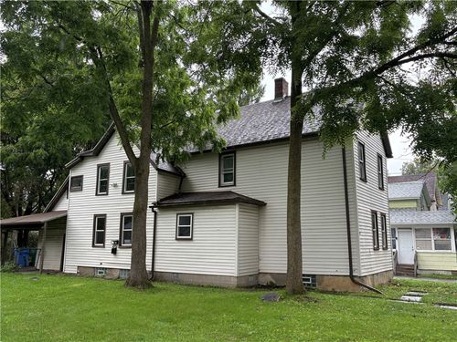 77 Santee St, Rochester, NY, 14606-2528 | Card Image
