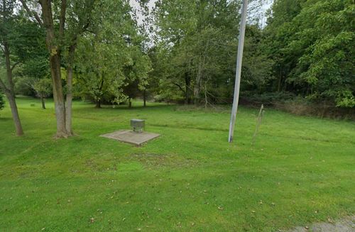 5-142 St Peters Dr, Douglas, MI, 49406 | Card Image