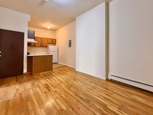 apt-2r-415 1st St, Hoboken, NJ, 07030-2481 | Card Image