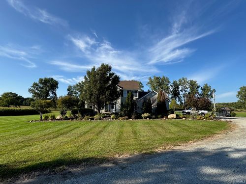 8752 E 400 N, Rochester, IN, 46975-9601 | Card Image