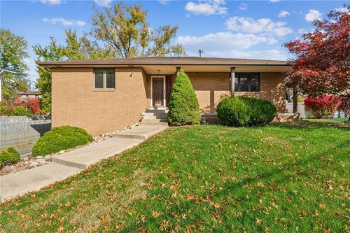 12219 Roth Dr, Irwin, PA, 15642-2975 | Card Image