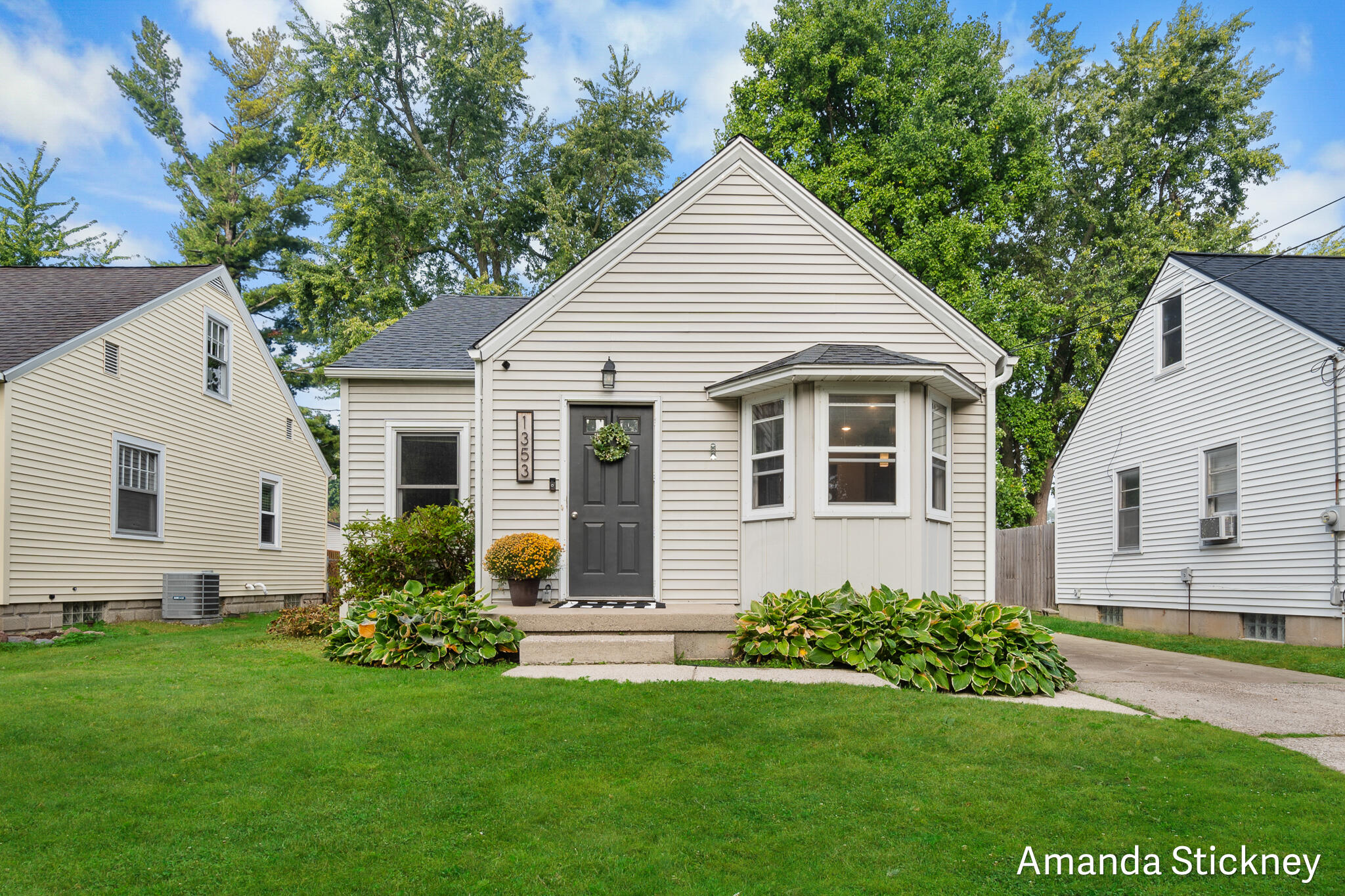 Parkhurst Ave, Grand Rapids, MI 49504