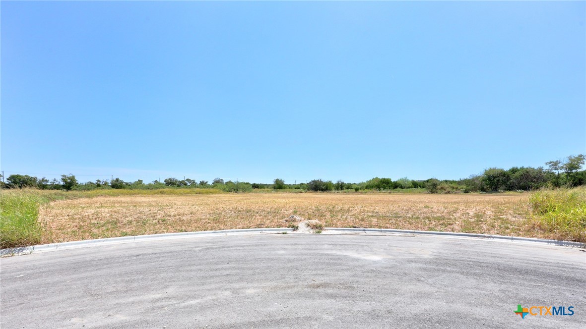 Land in Salado