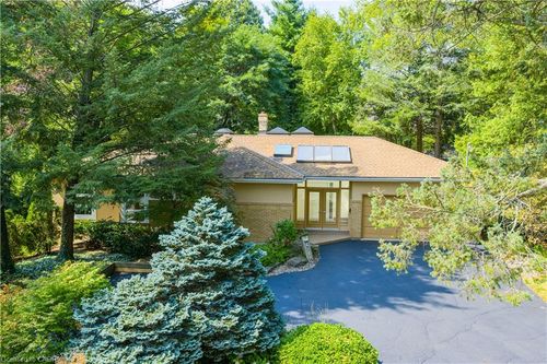 4189 Inglewood Dr, Burlington, ON, L7L1E3 | Card Image