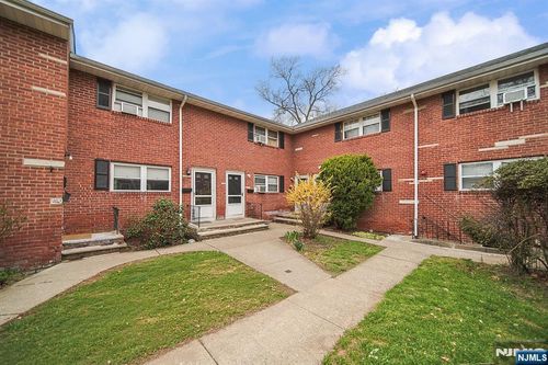 295 Tenafly Rd, Tenafly, NJ, 07670-2540 | Card Image