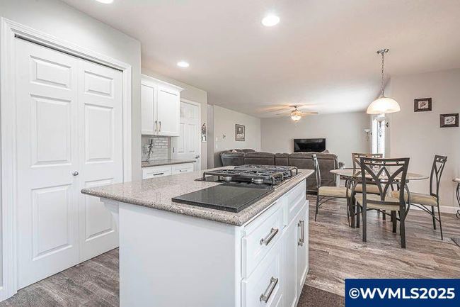715 Shadowwood Loop Rd, House other with 4 bedrooms, 3 bathrooms and null parking in Keizer OR | Image 16
