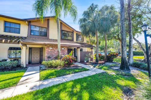 apt-f-3963 Cocoplum Cir, Coconut Creek, FL, 33063-1852 | Card Image