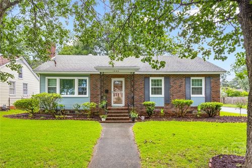 1424 E 53rd St, savannah, GA, 31404-4608 | Card Image