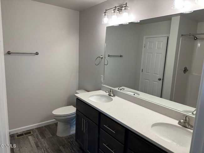 131 Marshall Loop, House other with 3 bedrooms, 3 bathrooms and null parking in Bismarck ND | Image 5