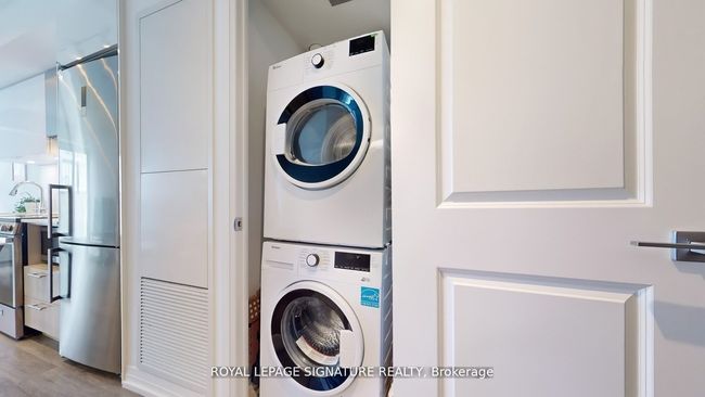 4304 - 251 Jarvis St, Condo with 1 bedrooms, 1 bathrooms and null parking in Toronto ON | Image 12