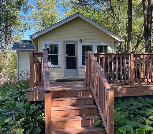253 Peninsula Rd, Medicine Lake, MN, 55441-4179 | Card Image