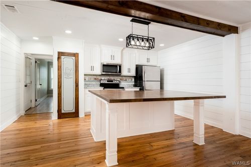 11376 Kings Loop Rd, Tuscaloosa, AL, 35405-9204 | Card Image