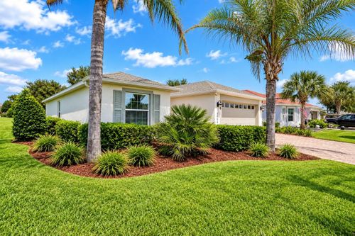 4994 Golden Eagle Dr, Oxford, FL, 34484-3814 | Card Image