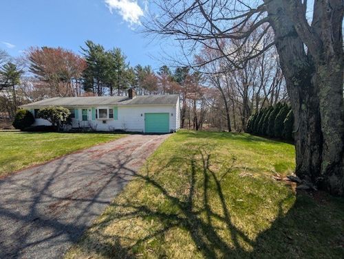 7 Birchwood Dr, Webster, MA, 01570 | Card Image