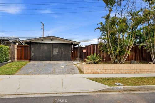 3026 Stevely Avenue, Long Beach, CA, 90808 | Card Image