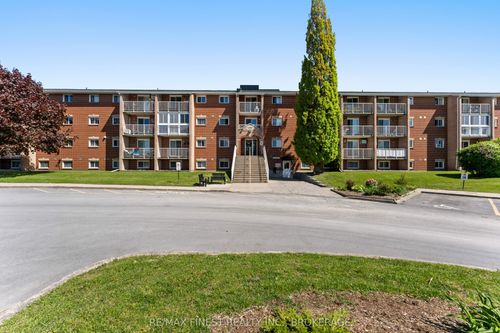 102-580 Armstrong Rd, Kingston, ON, K7M8M3 | Card Image