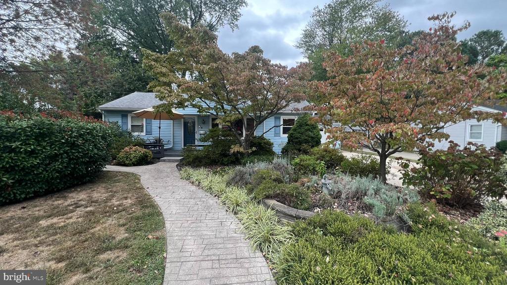 Bryn Mawr Ave, Stratford, NJ 08084