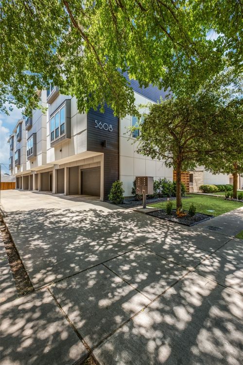 apt-1-5608 Lindell Ave, Dallas, TX, 75206-8704 | Card Image