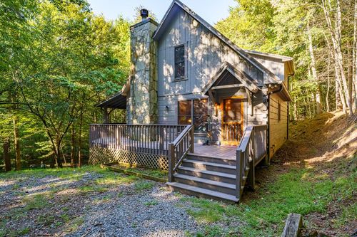 19 Blackberry Falls Ln, Ellijay, GA, 30536-6819 | Card Image