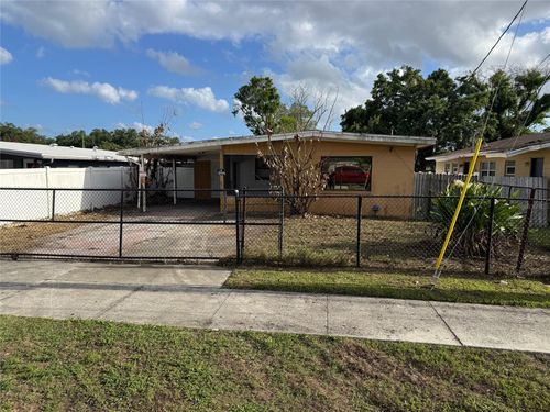 4522 Carter St, ORLANDO, FL, 32811-4386 | Card Image