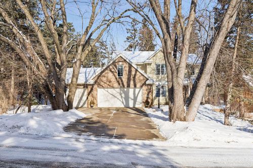 705 Valley View Ct, Shoreview, MN, 55126-2318 | Card Image