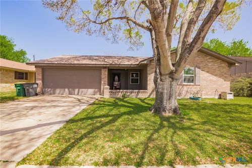 118 Byron Ln, Victoria, TX, 77901-3646 | Card Image