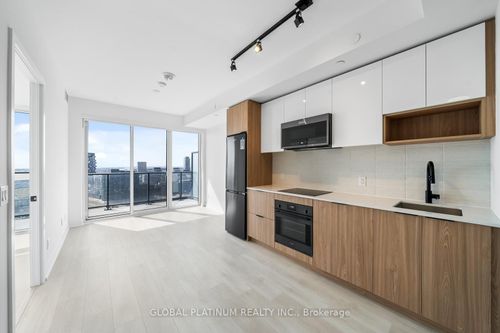 2103-5 Defries St, Toronto, ON, M5A0W7 | Card Image