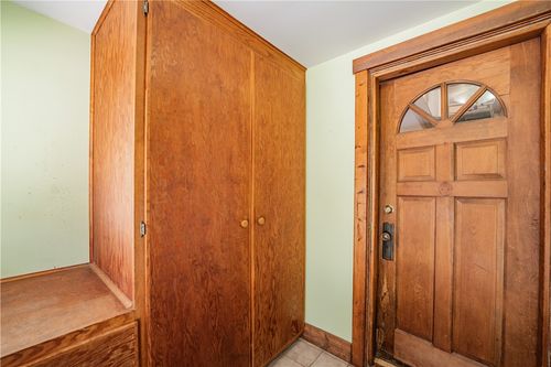 1406 Frederic St, EAU CLAIRE, WI, 54701-4012 | Card Image